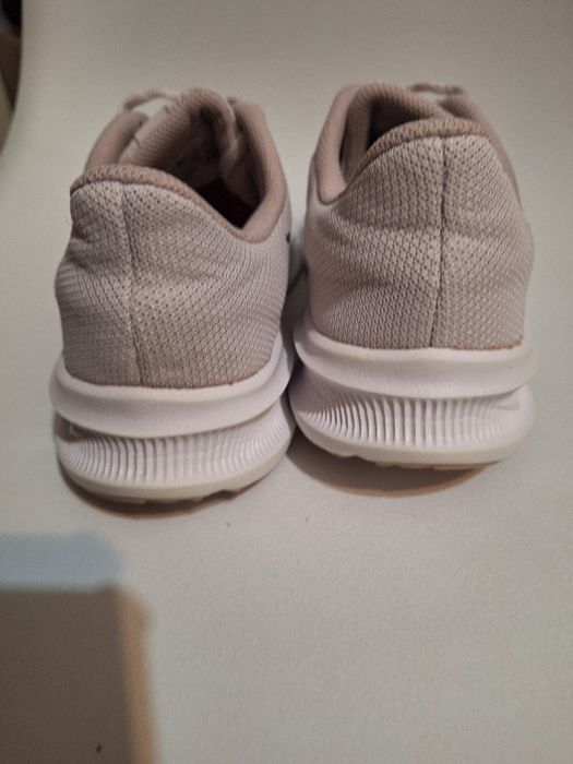 Buty Nike rozm 41 różowe