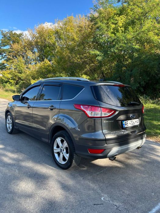 Ford Escape 2015 року