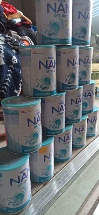 Пусті банки, для зберігання сумішей, або як органайзер.