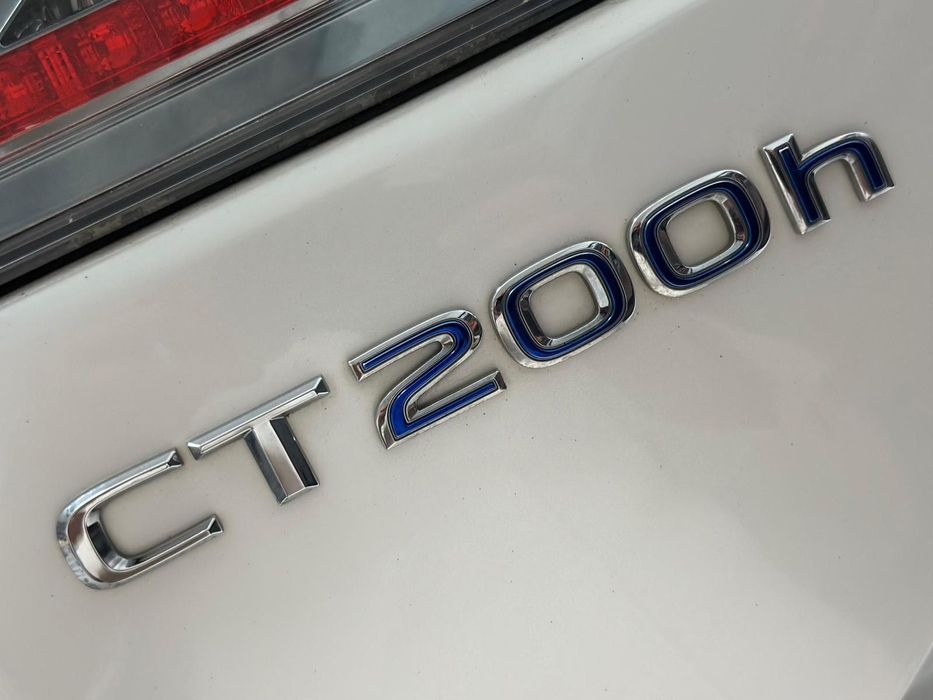 Lexus CT 200h