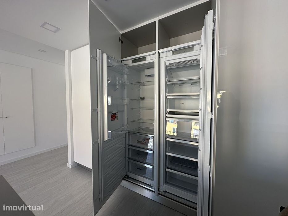 Apartamento T3 com Varanda Vista Mar e Parqueamento na Ericeira