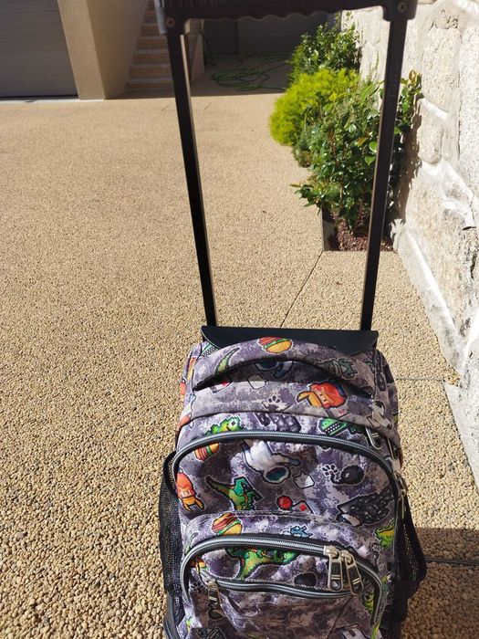 Mochila / Trolley da Totto_ criança em muito bom estado