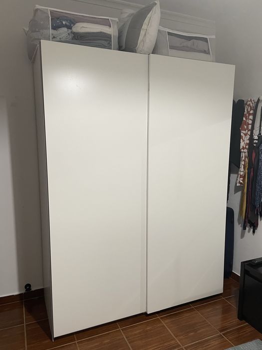 Armario/ Roupeiro Ikea