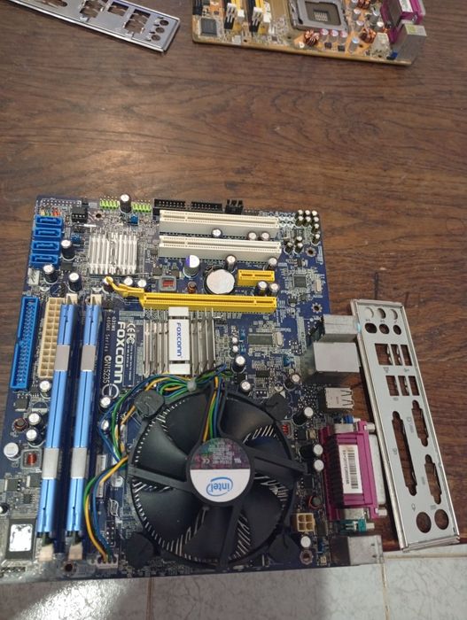 Kit Performance LGA 775 – Motherboard Foxconn G31 | CPU Xeon E5450 (Quad Core 3.0GHz) | 4GB RAM HyperX | Espelho