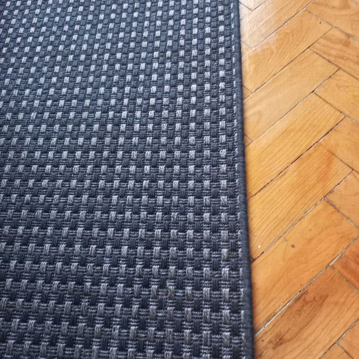 200×300 Durable Rug