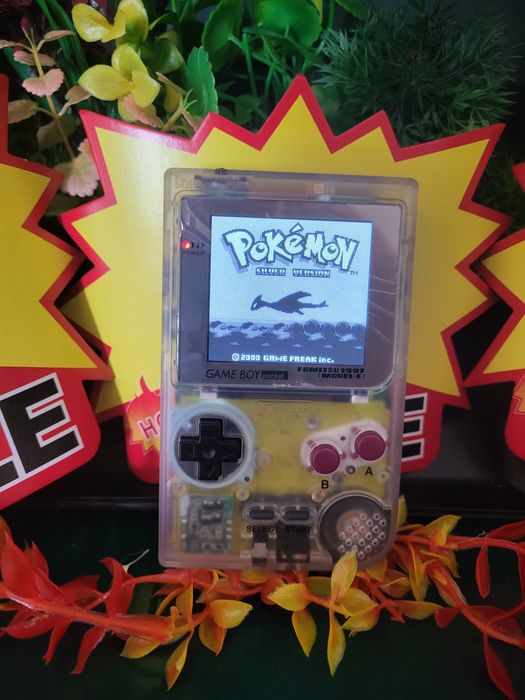 Gameboy Pocket estilo Famitsu