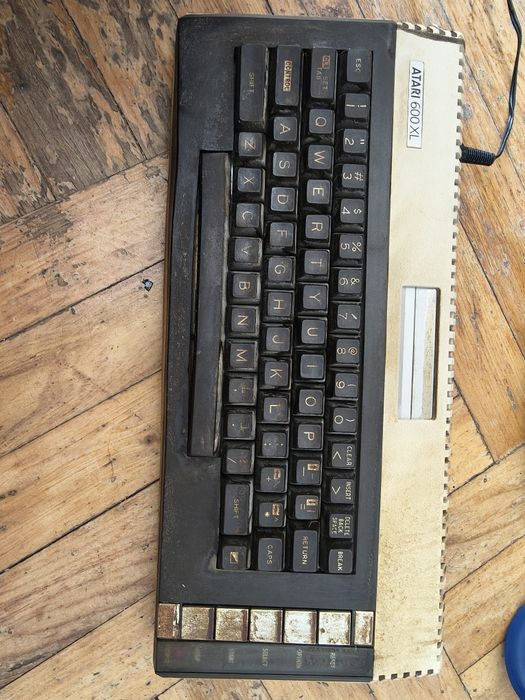 Atari 600XL 16kB Basic dasz rade ?  po tragicznych przejściach