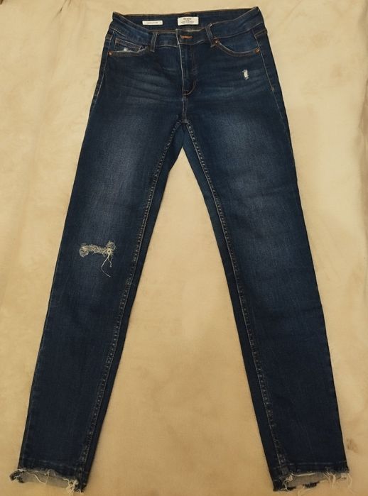 Скіні Bershka.38розмір.