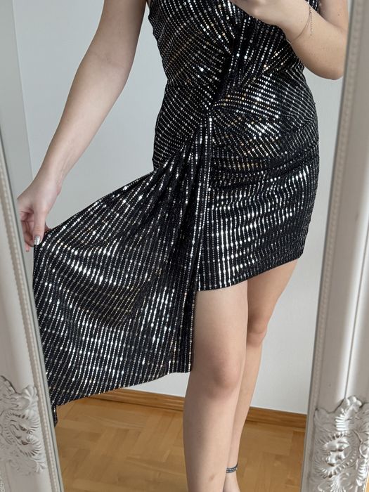Srebrna sukienka