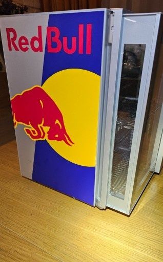 Red Bull lodówka, chłodziarka, ECO LED Baby