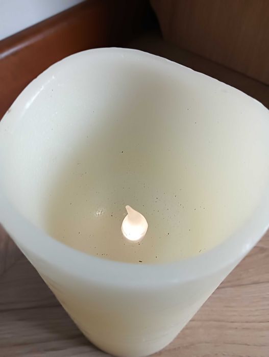 Świeca na baterię 20cm wosk led