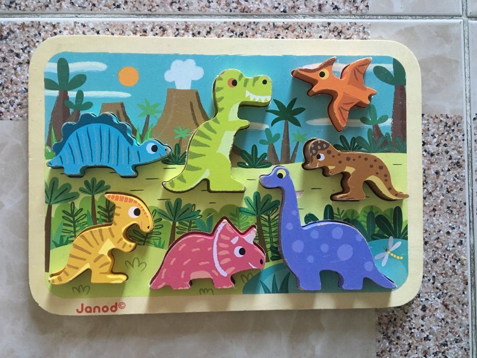 Brinquedos/jogos bebé e criança