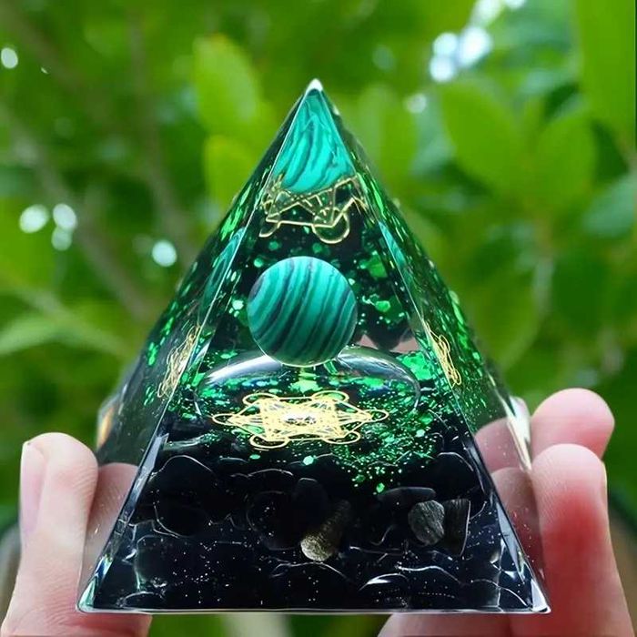 Nowa Zielona Piramida Nasion Oliwnych