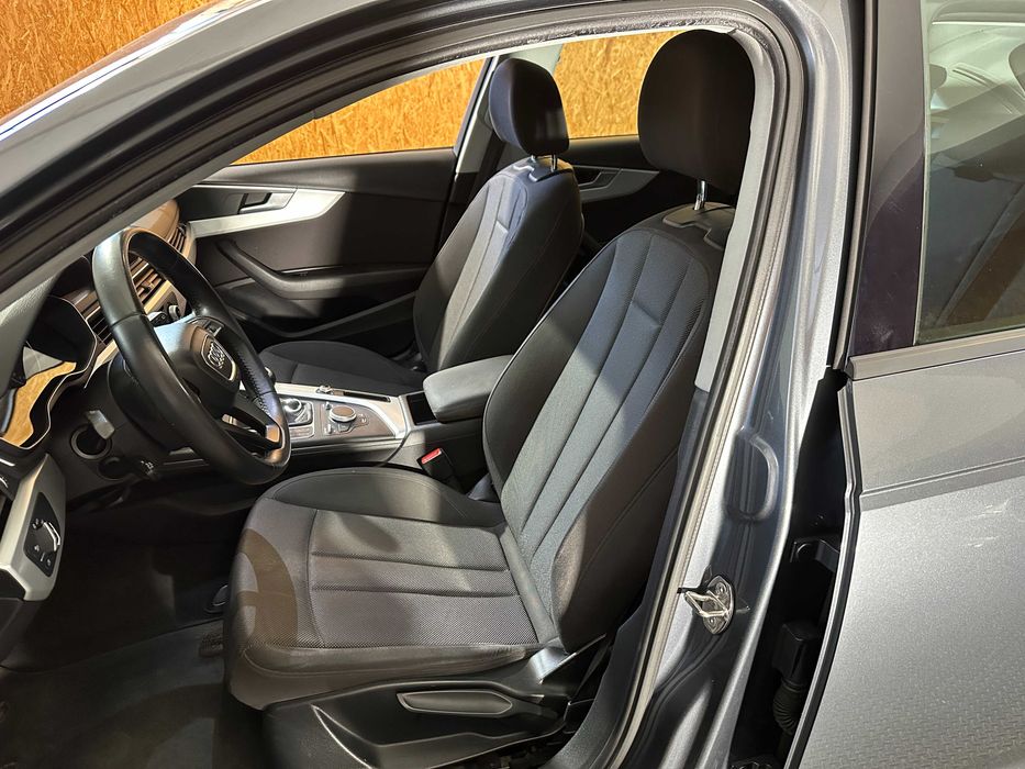Audi A4 Avant  2.0 TDI Business Line