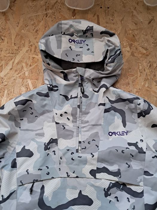 Лыжная куртка Oakley (женская)