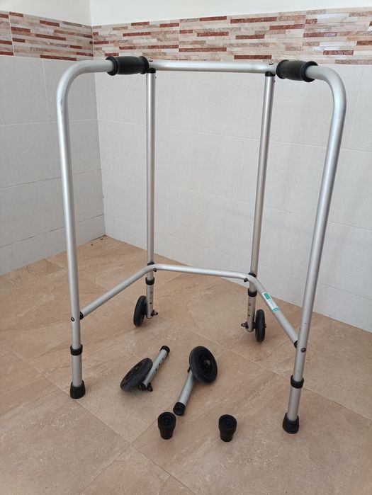 Cama articulada elétri/elevatória e outros