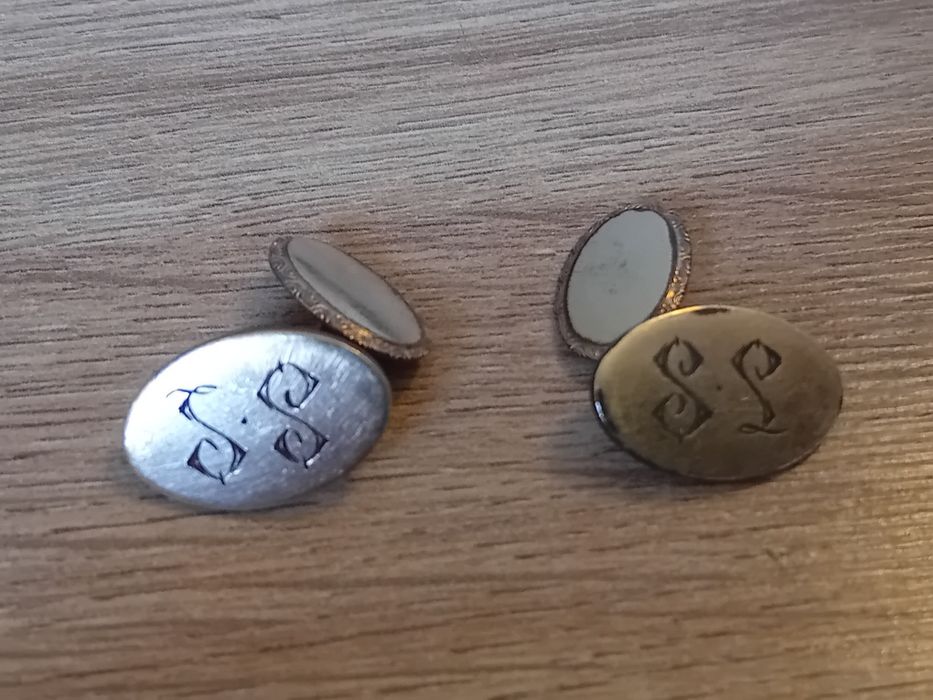 Spinki do mankietów koszuli