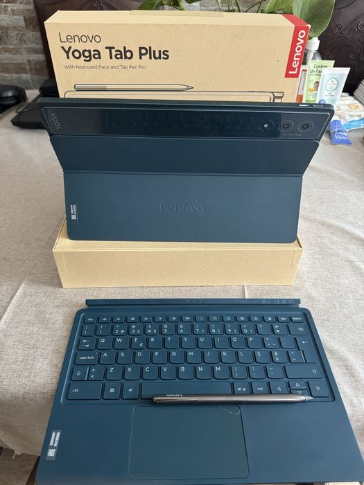 Lenovo Yoga Tab Plus