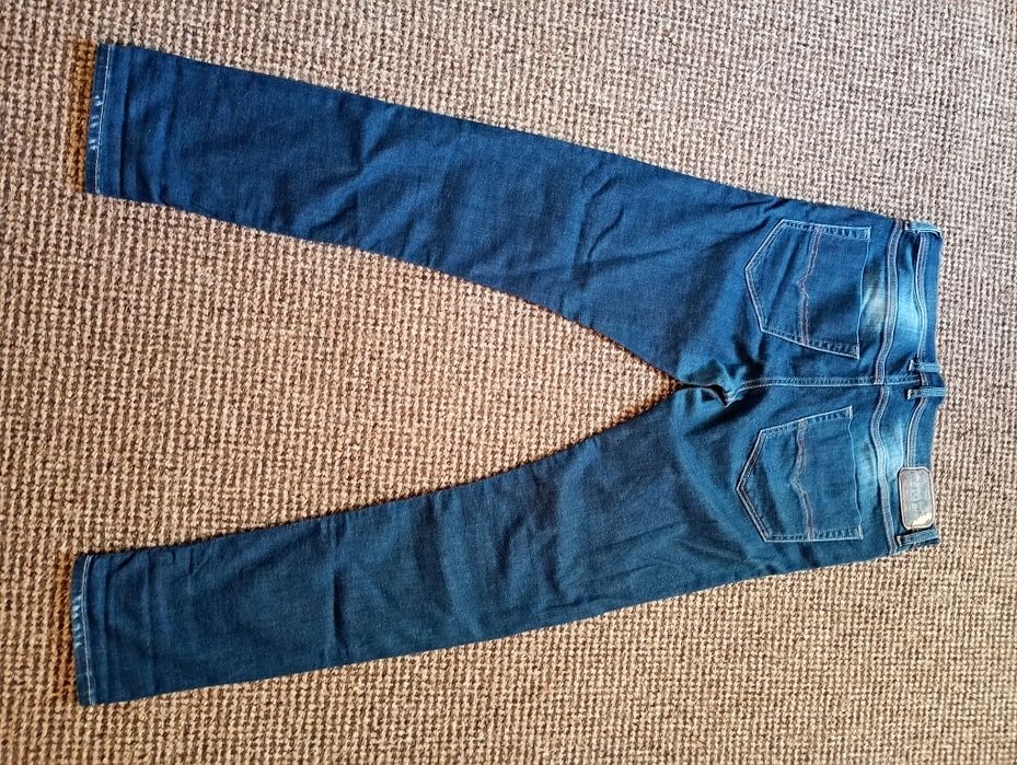Джинсы Diesel W33  L32.