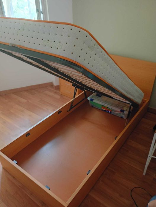 Cama Solteiro com colchão + Mesa de Cabeceira e Cómoda