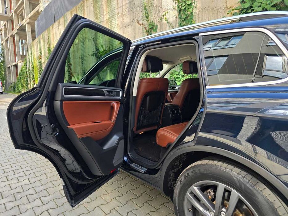 Продам  Volkswagen Touareg 2016. Можна в розстрочку, під викуп.