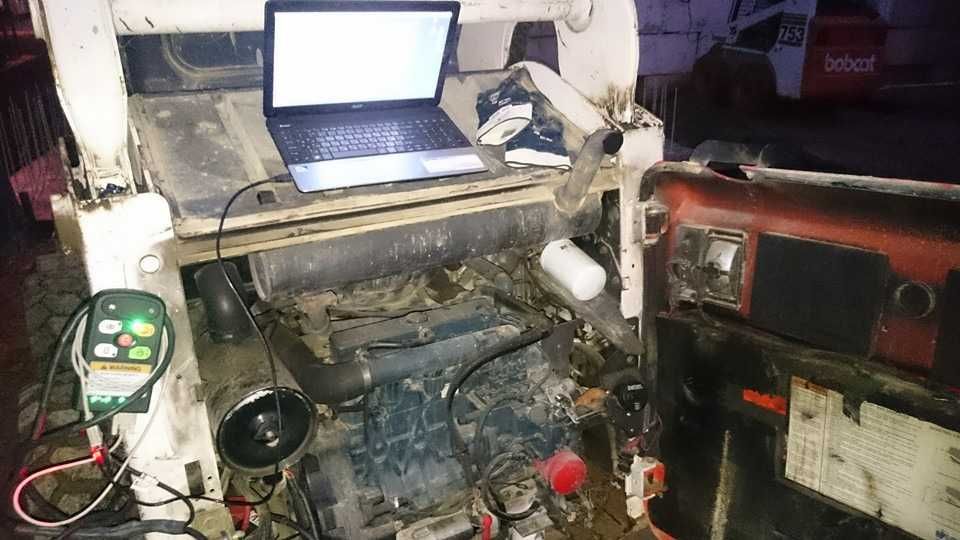 Diagnostyka komputerowa miniładowarek Bobcat