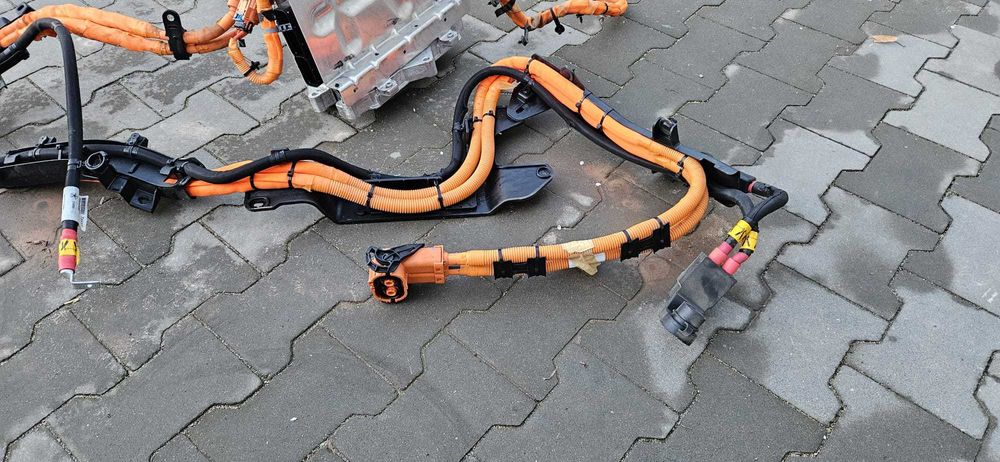 inwenter przetwornica Chrysler Pacifica 21r hybryda