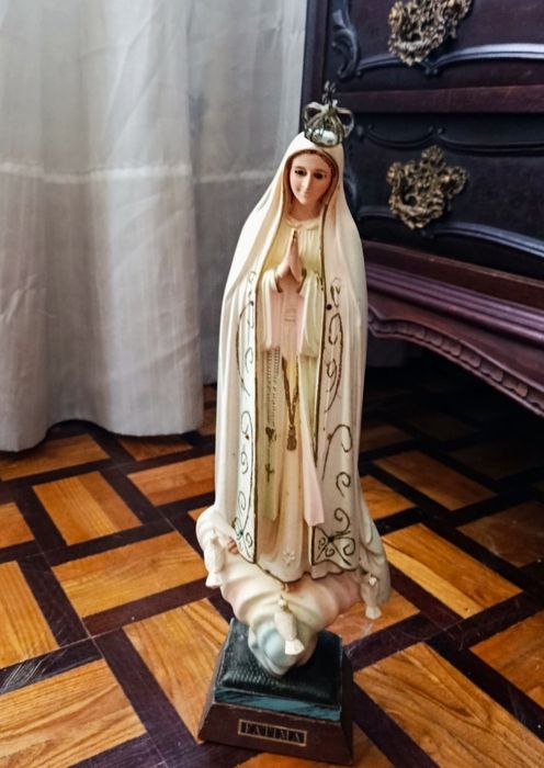 Imagem religiosa de nossa senhora  de Fátima