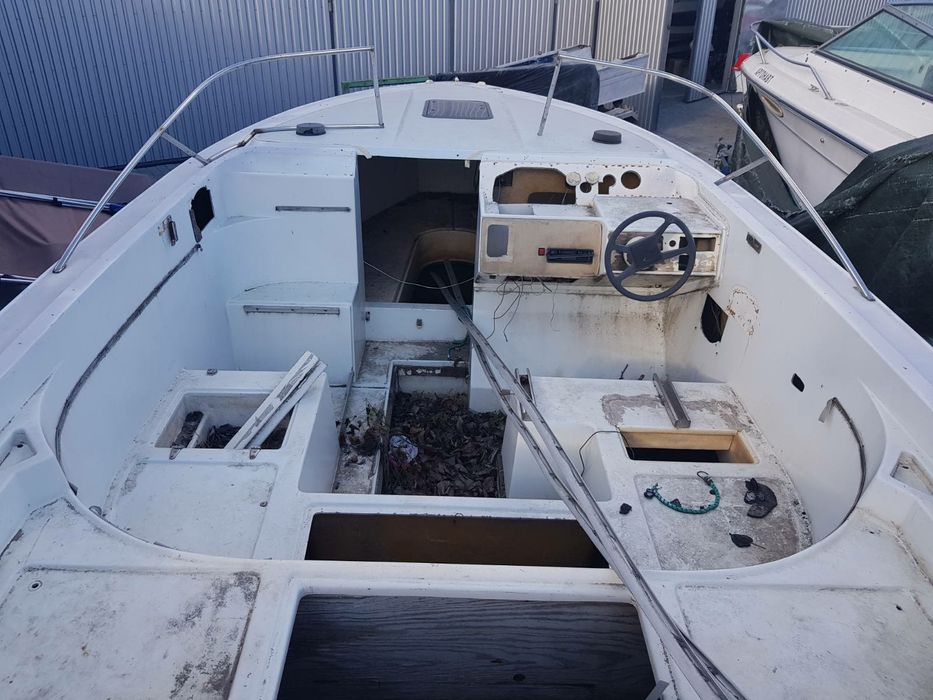 Спортивный каютный катер Челенджер USA 7.20 м