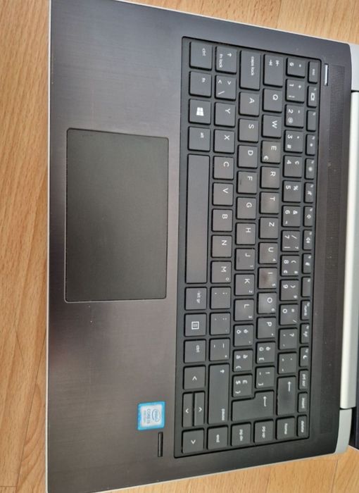 Ноутбук 4ядра8потоків  intel i5-8250U 1.6-3.4Ghz/8gb ddr4/ssd nvme256gb Стан гарний