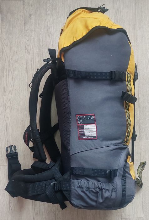 Рюкзак б/у спортивный Mammut couloir 45L, c дождевиком (Switzerland)