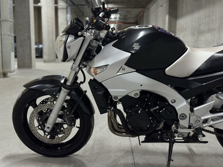 Мотоцикл Suzuki GSR600