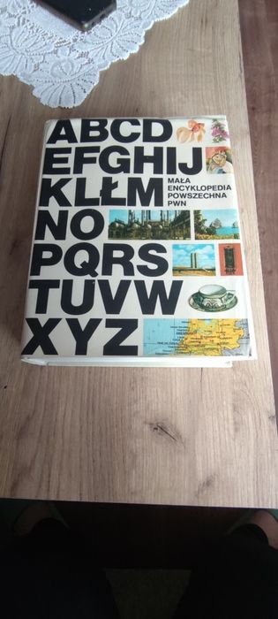 Mała encyklopedia powszechna PWN