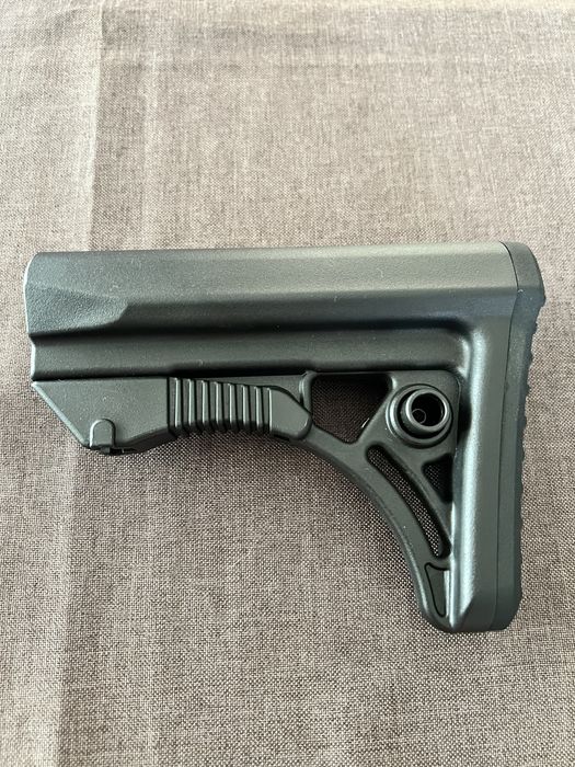 Nowa kolba UTG do AR-15 Pro Ops Ready S3 Mil-Spec