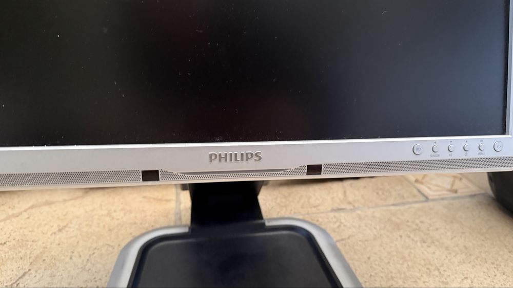 Продам монитор Philips
