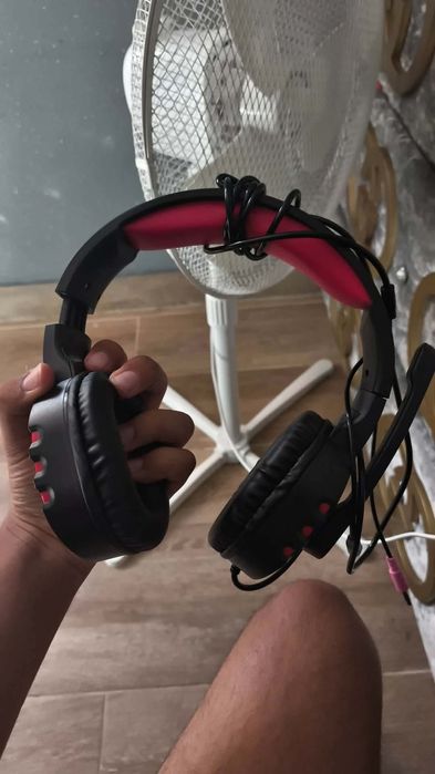 Vendo coluna JBL e uns fones