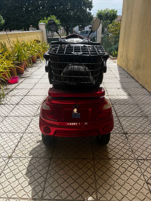 Vortex R3S  Triciclo elétrico scooter moped a bateria