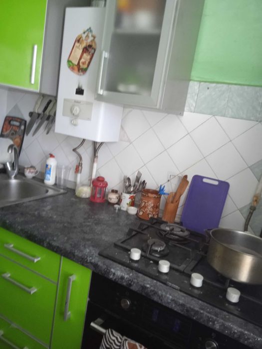 2 кімнатна біля Будинку Офіцерів в гарному стані