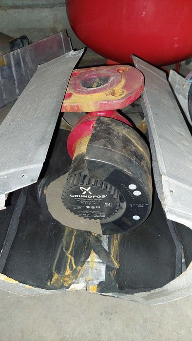 Bomba Grundfos Magna 40-100 F220