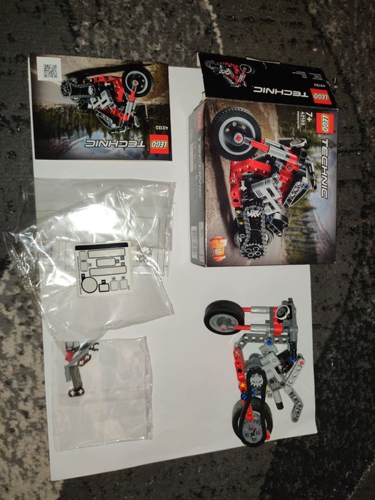LEGO 42132 Motocykl 2w1