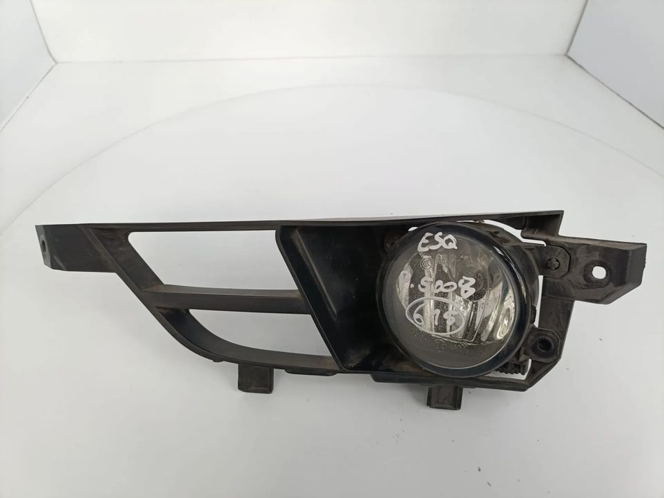 Farol nevoeiro frente esquerdo PEUGEOT 5008 II (M_)
