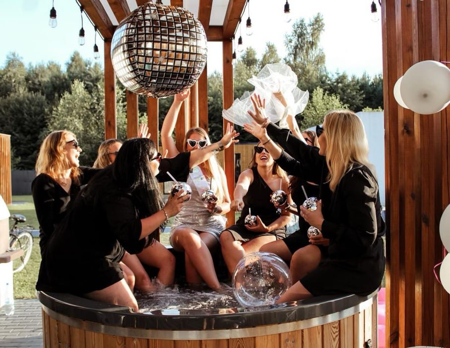 Willa z Jacuzzi Majówka Panieńskie /Sauna/Basen Okuninka Jez.Białe