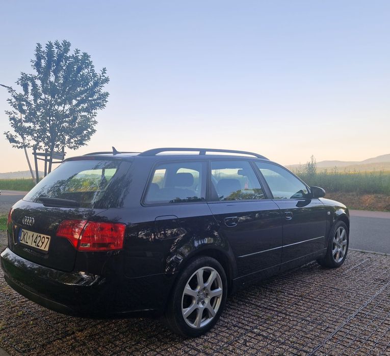 Audi A4 B7. Benzyna