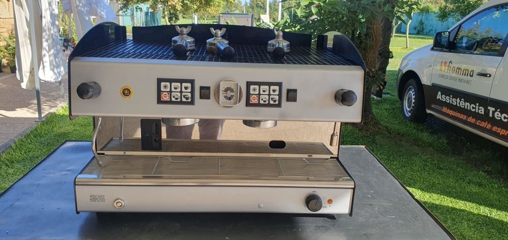Maquina de cafe Brasília 2 grupos recondicionada