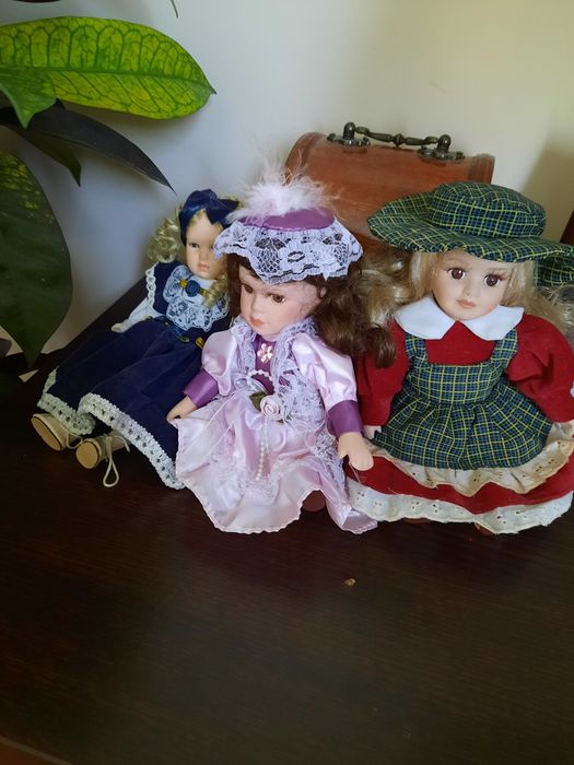 Piękne małe laleczki