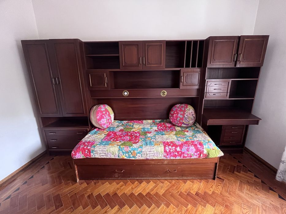 Conjunto quarto madeira - cama, secretária e armário integrados