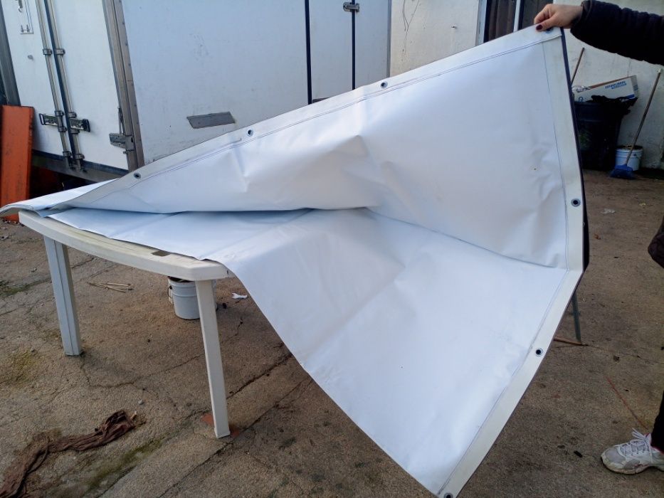 Toldos, lonas ou oleados