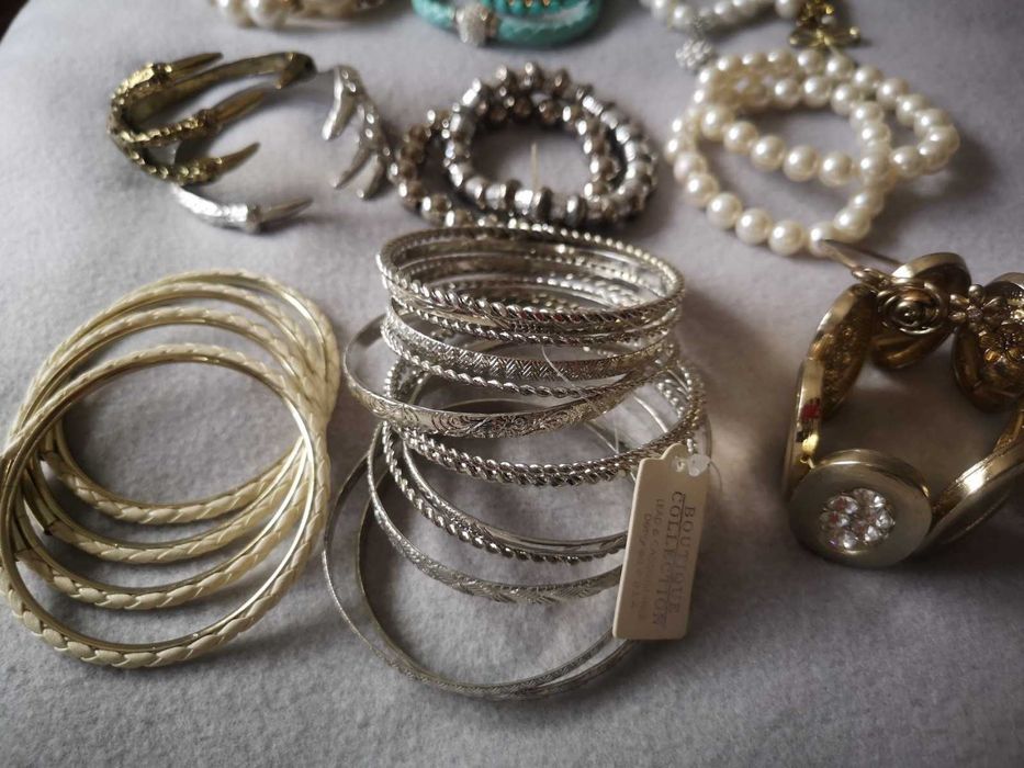 conjunto de pulseiras