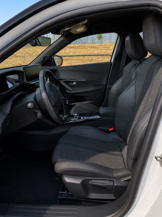 Peugeot 2008 1.2  GT line ( DESDE 221€ mês )