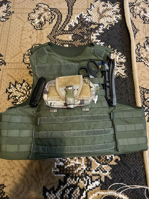 Бронижелет Каска